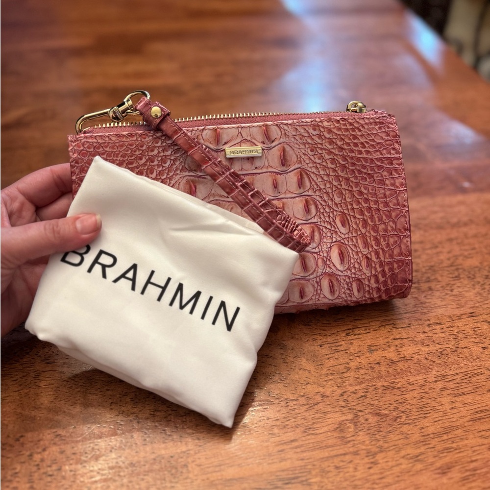 Brahmin Daisy Wristlet- Sweetpea Breast Cancer Awareness collection